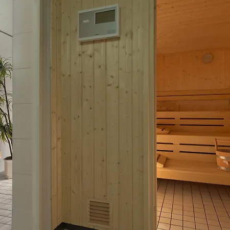 Hotel Wyndham Garden 4*