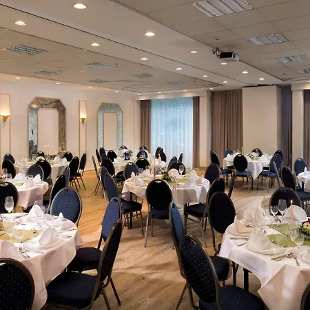 Wyndham Garden 4*