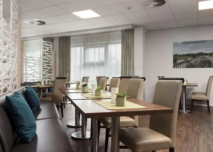 Wyndham Garden Hotel 4*