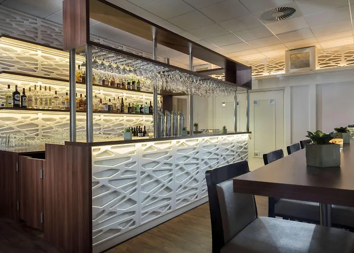 Wyndham Garden Hotel 4*