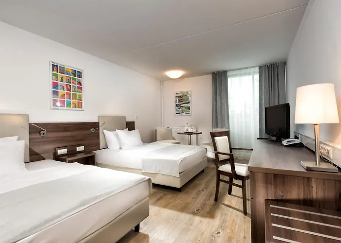 Hotel Wyndham Garden 4*